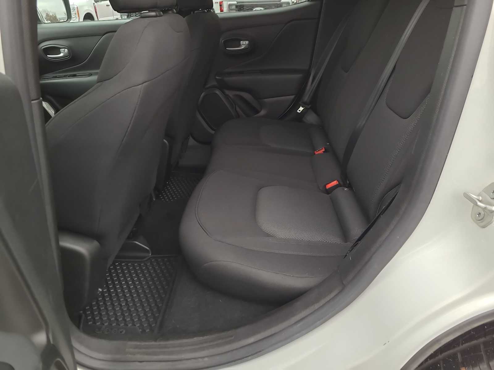 Thumbnail: 2023 Jeep Renegade - 21