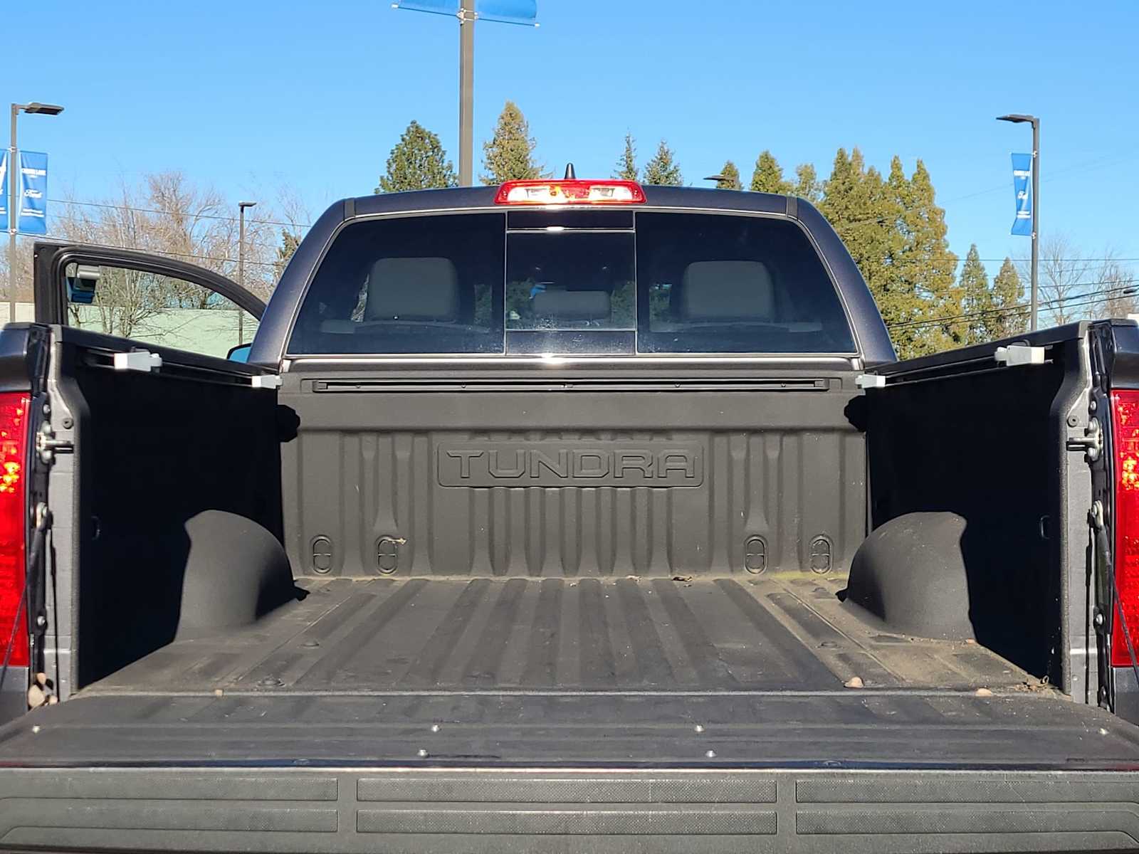 Thumbnail: 2020 Toyota Tundra - 27