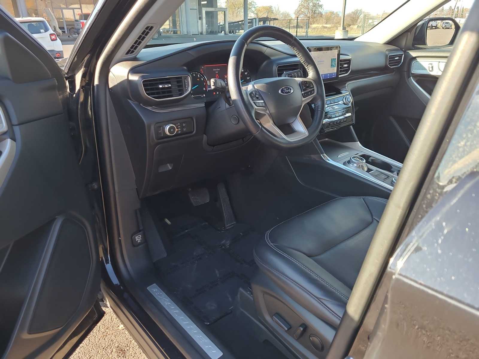 Thumbnail: 2023 Ford Explorer - 10