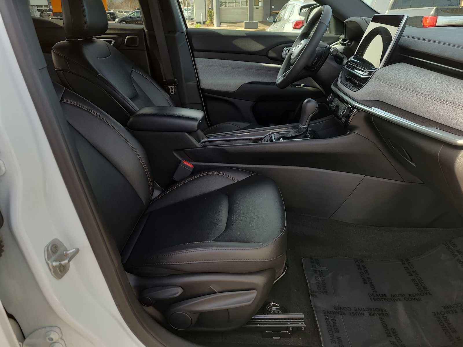 Thumbnail: 2024 Jeep Compass - 22