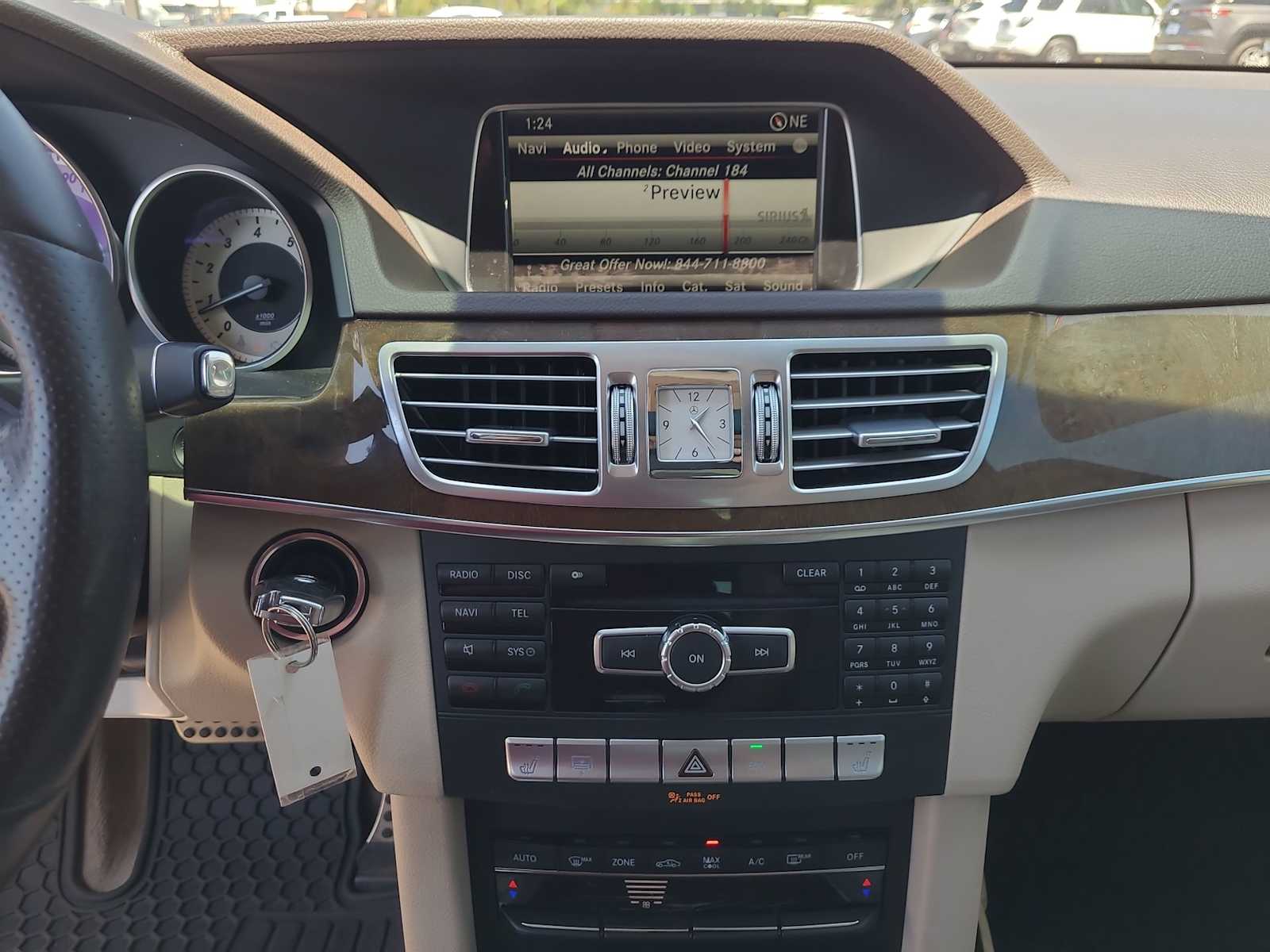 Thumbnail: 2014 Mercedes-Benz E-Class - 24