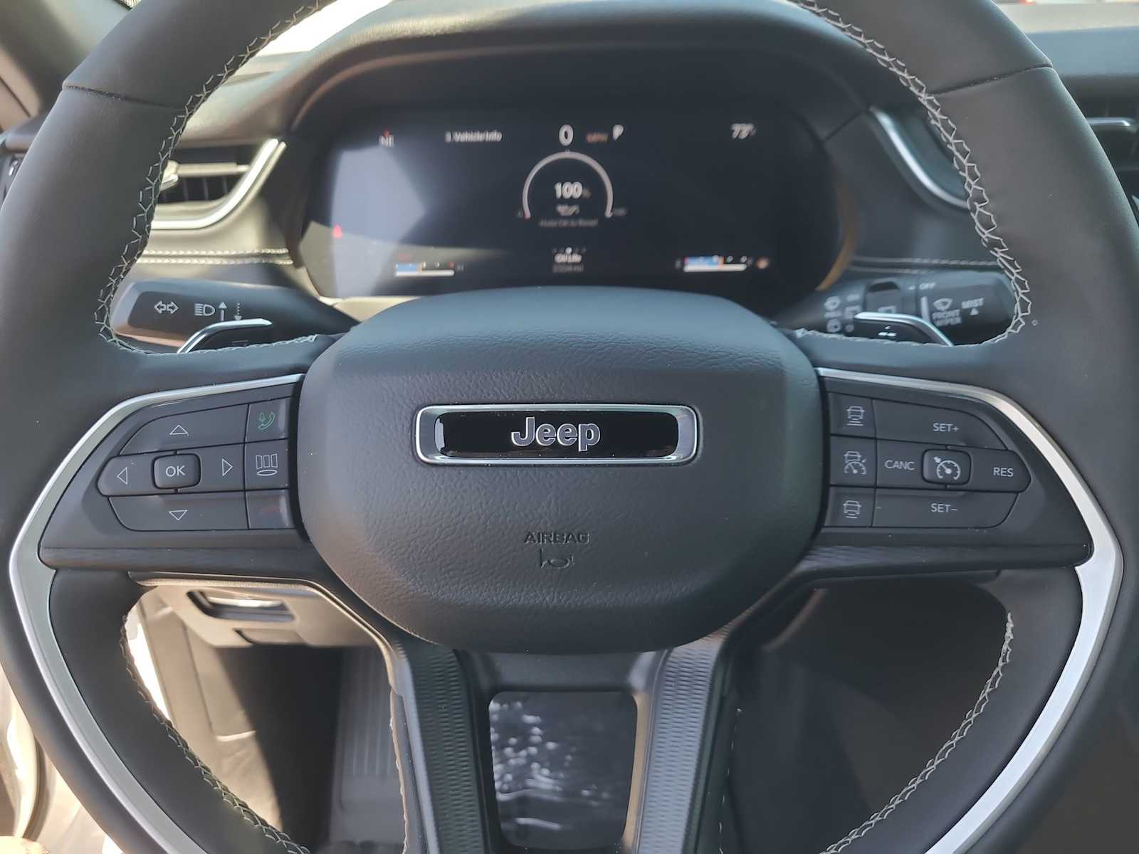 Thumbnail: 2025 Jeep Grand Cherokee - 23