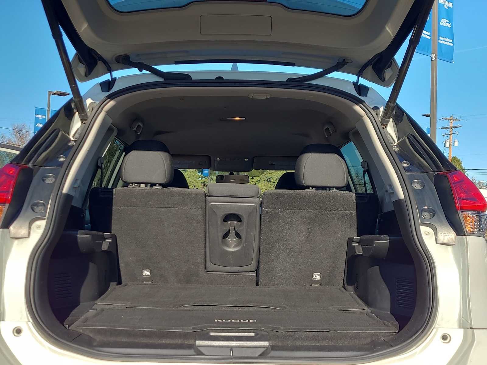 Thumbnail: 2017 Nissan Rogue - 27