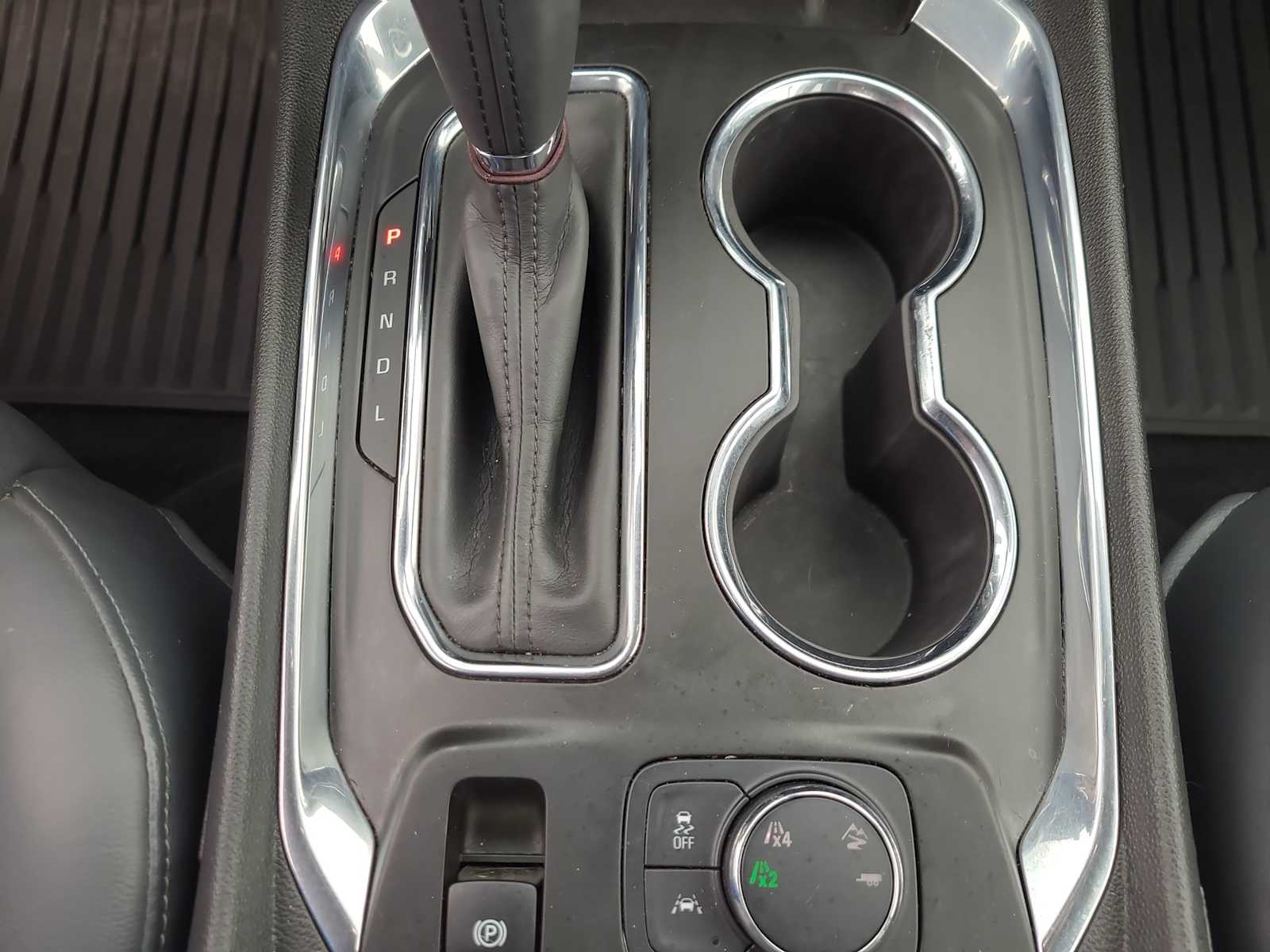 Thumbnail: 2018 Chevrolet Traverse - 25