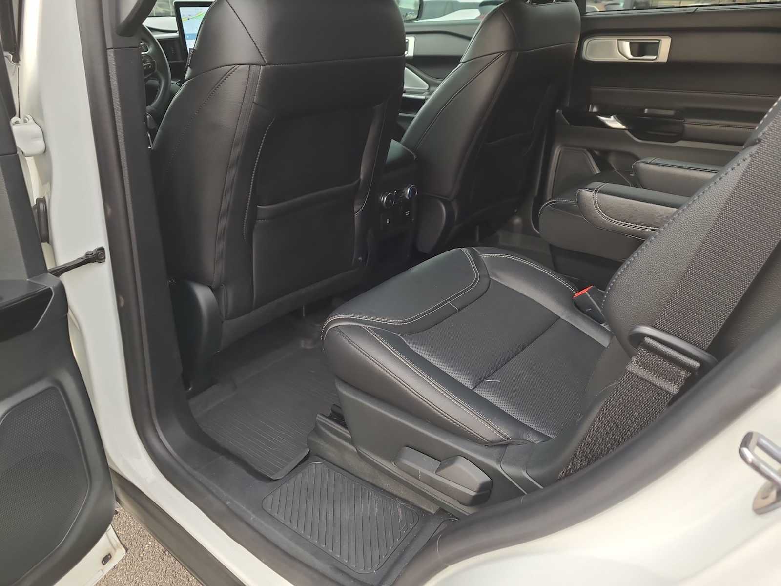 Thumbnail: 2021 Ford Explorer - 20