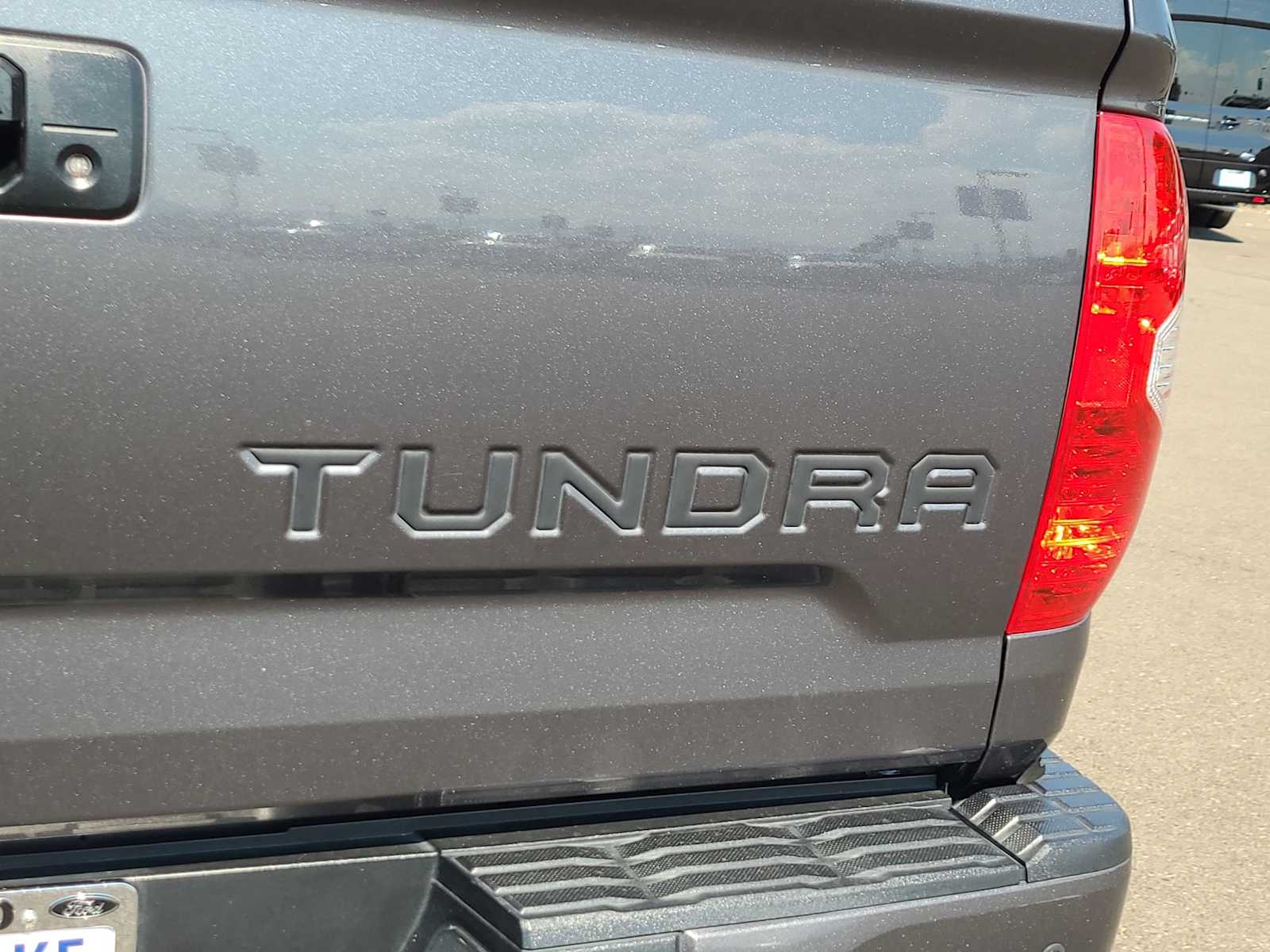 Thumbnail: 2016 Toyota Tundra - 15