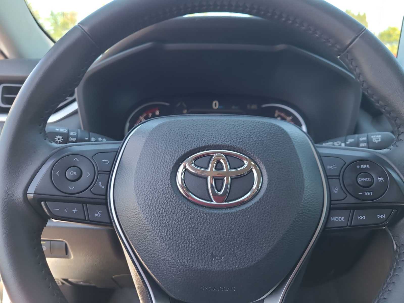 Thumbnail: 2024 Toyota RAV4 - 23