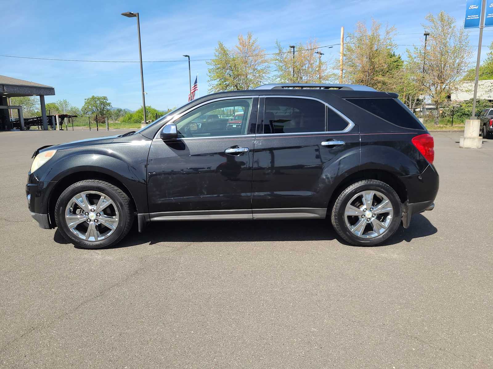 Thumbnail: 2013 Chevrolet Equinox - 11