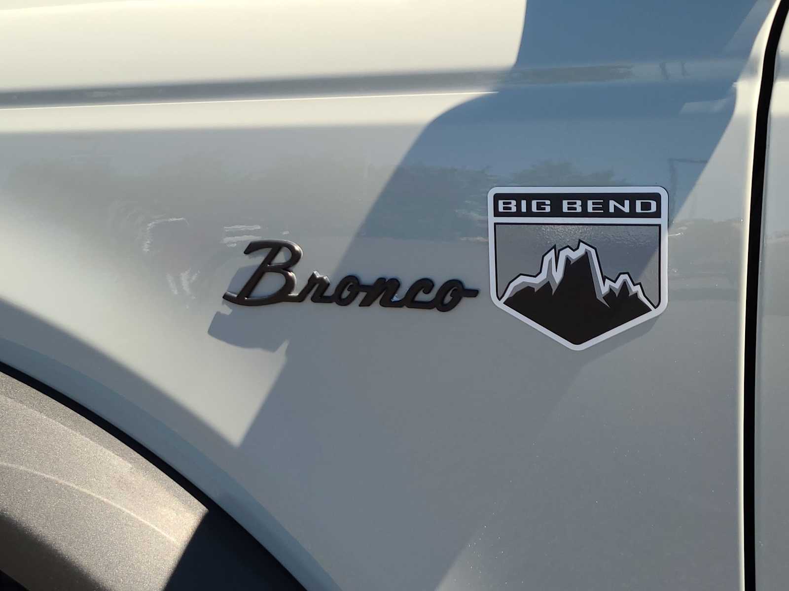 Thumbnail: 2022 Ford Bronco - 15