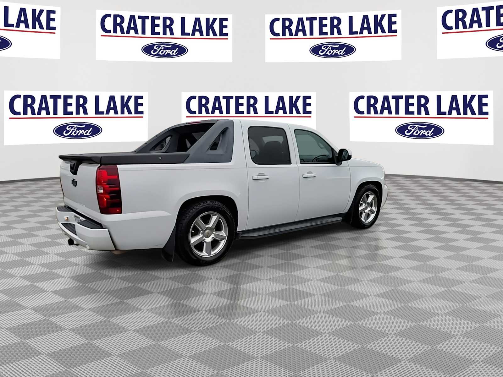 Thumbnail: 2010 Chevrolet Avalanche 1500 - 8