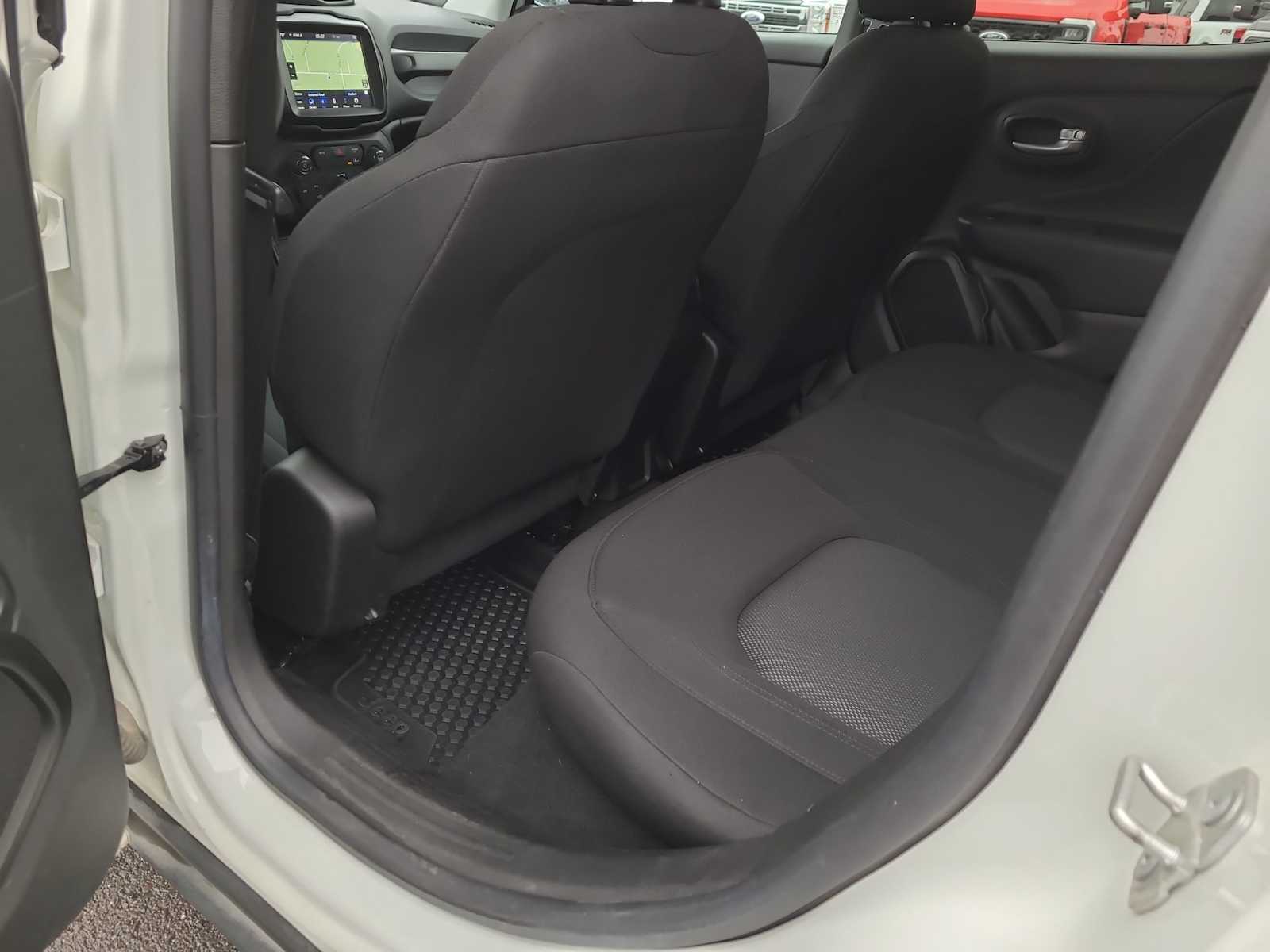 Thumbnail: 2023 Jeep Renegade - 20