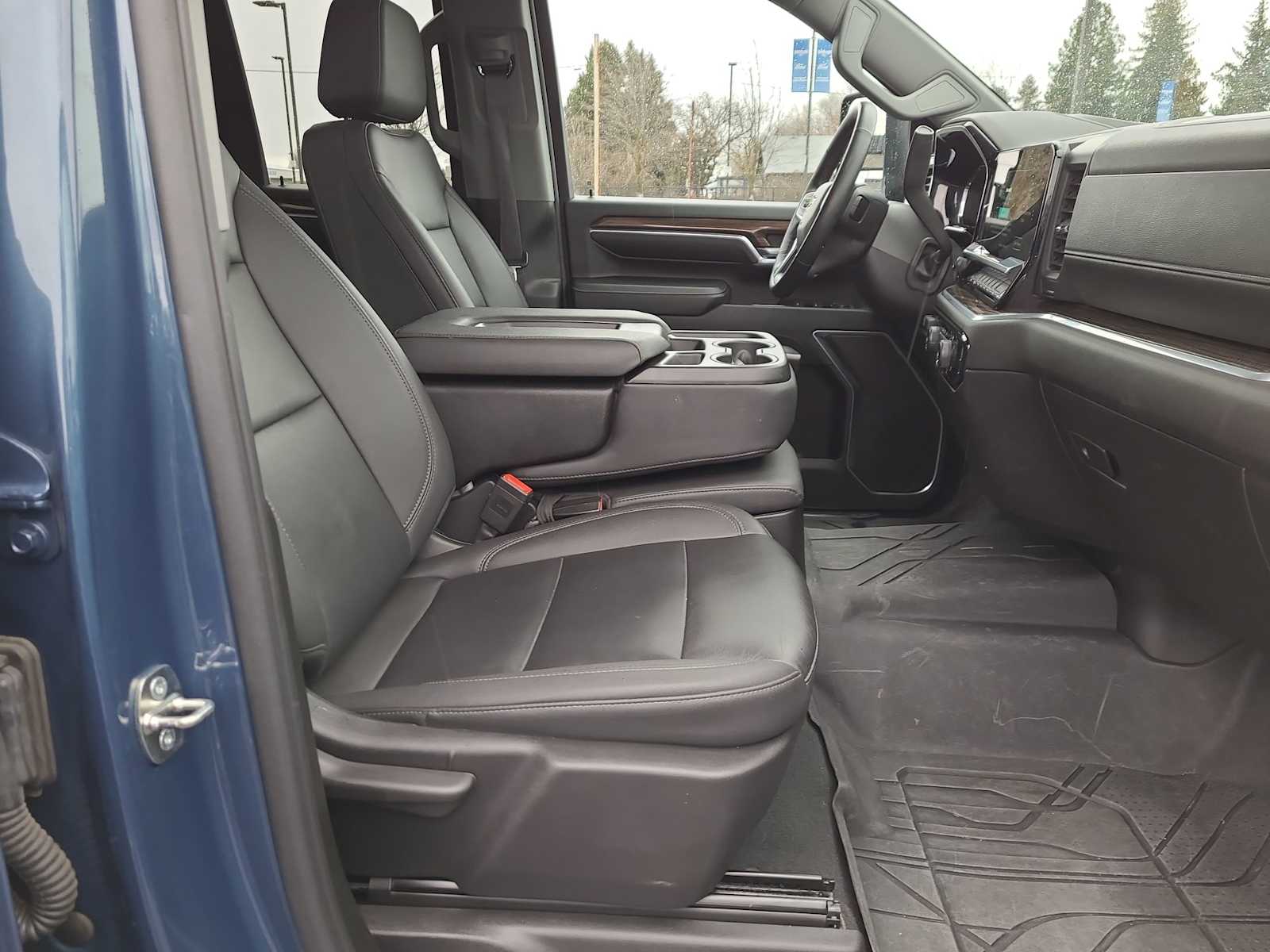 Thumbnail: 2024 Chevrolet Silverado 2500 - 22