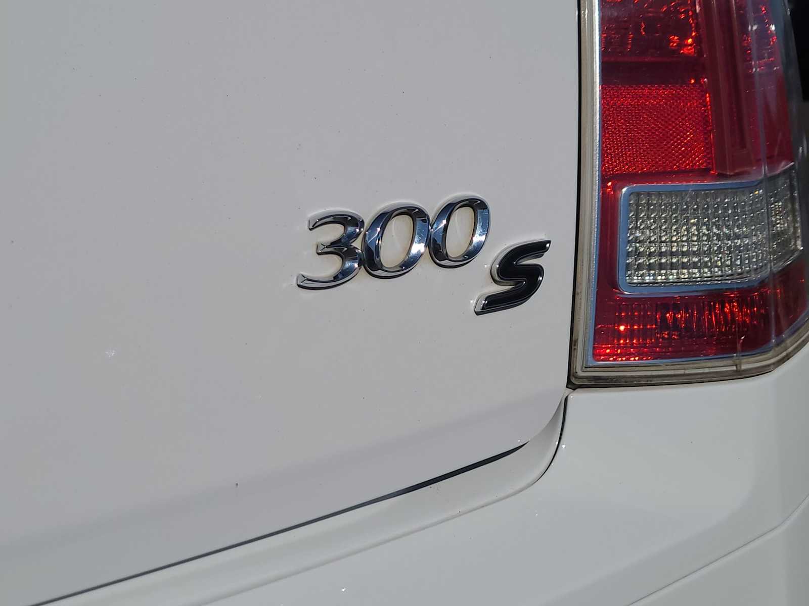 2014 Chrysler 300 S 15