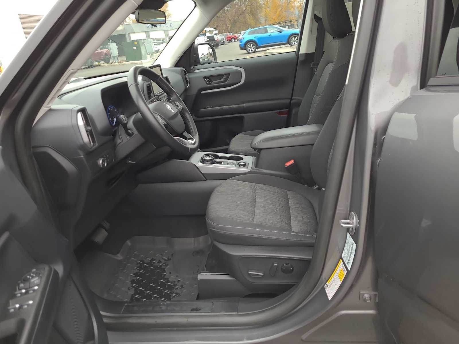 Thumbnail: 2022 Ford Bronco Sport - 19