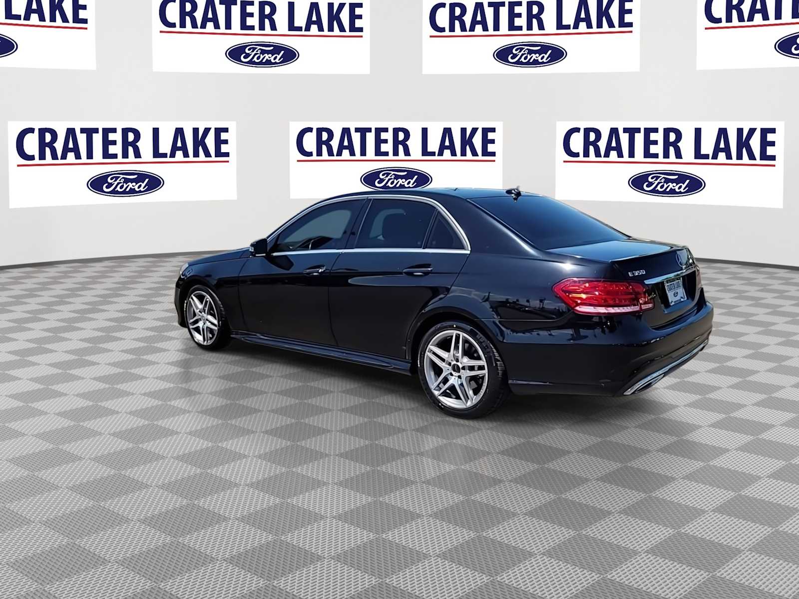 Thumbnail: 2014 Mercedes-Benz E-Class - 6