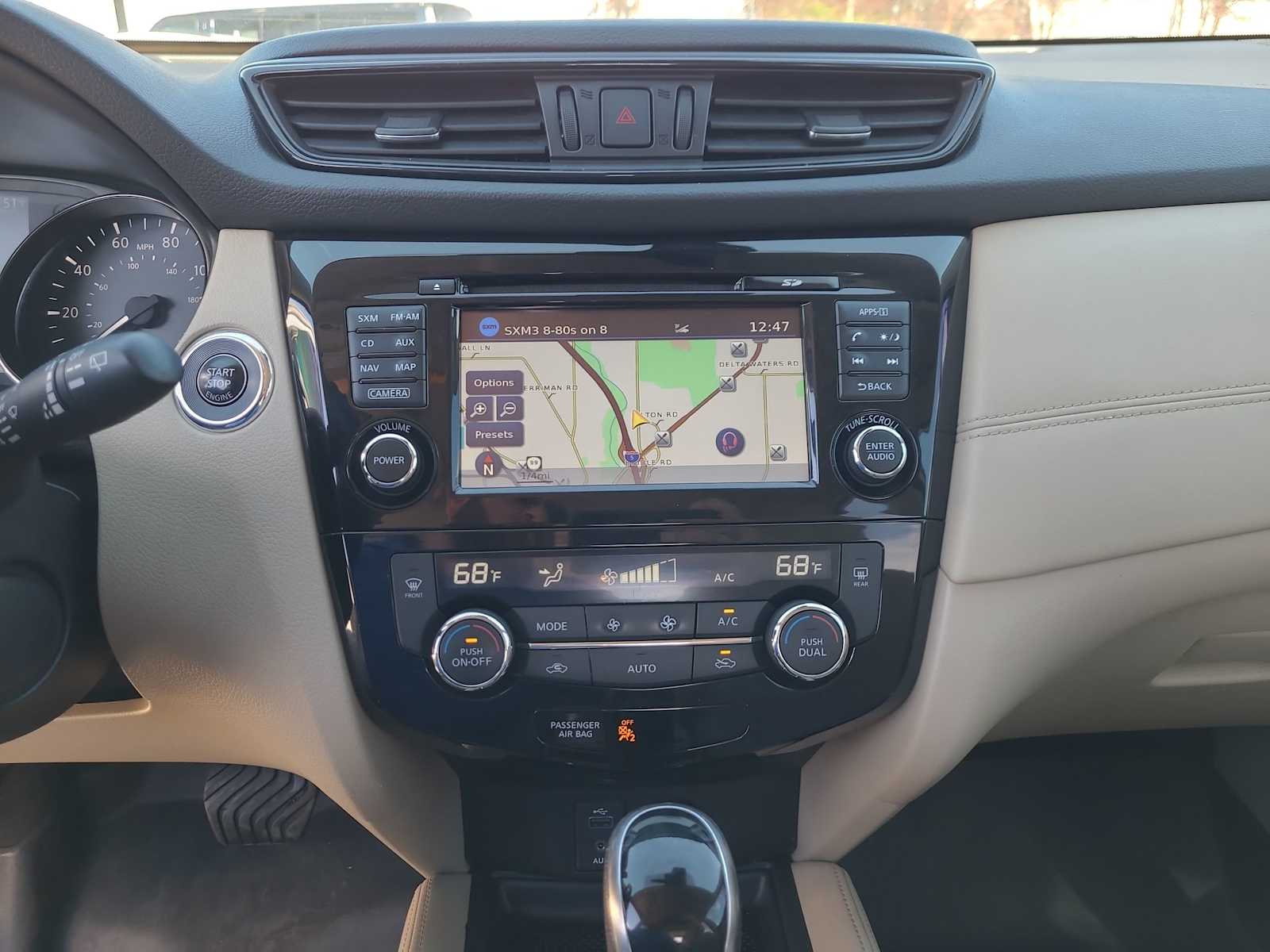 Thumbnail: 2017 Nissan Rogue - 24