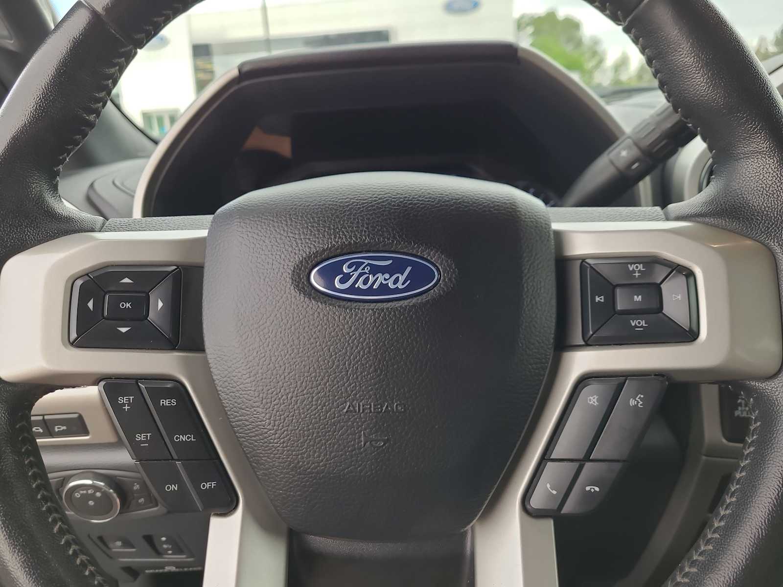 Thumbnail: 2022 Ford F-350 - 23