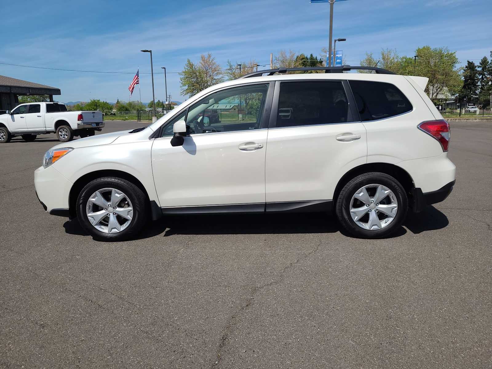 Thumbnail: 2015 Subaru Forester - 11