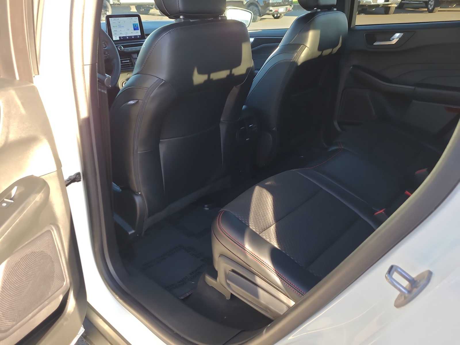 Thumbnail: 2023 Ford Escape - 20