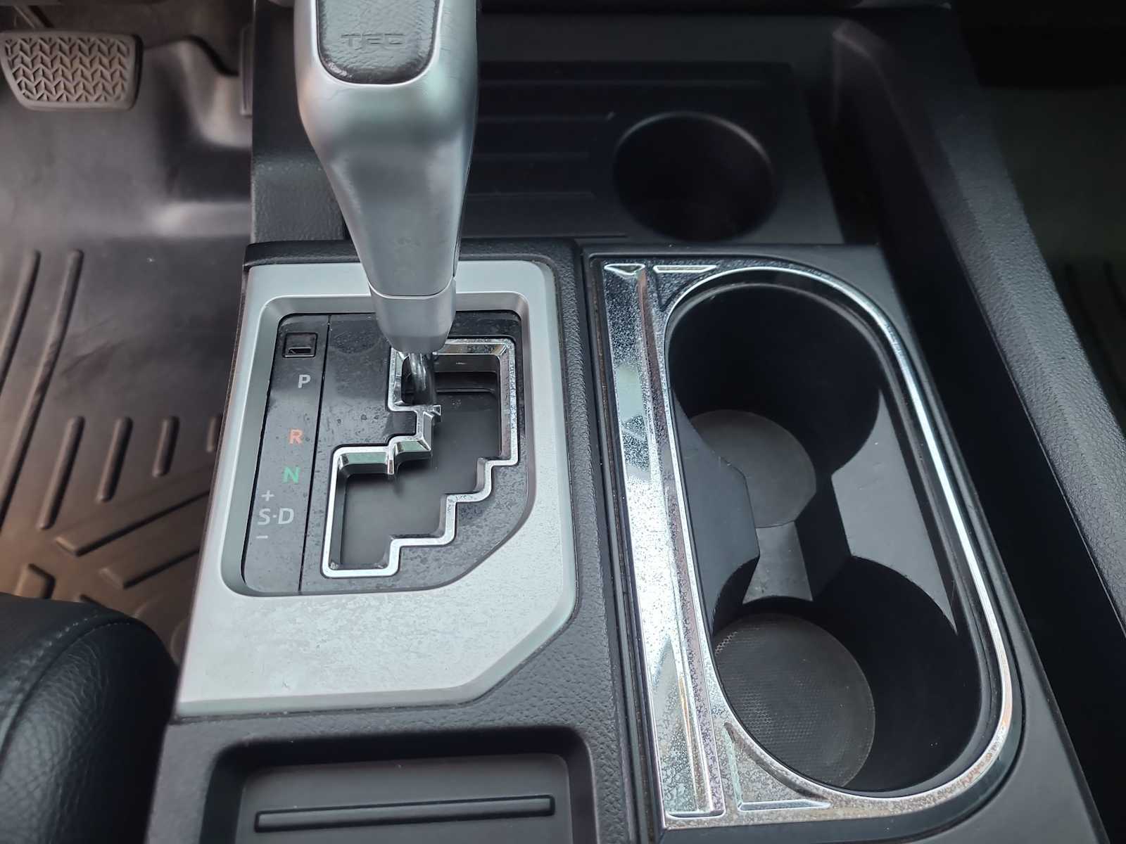 Thumbnail: 2016 Toyota Tundra - 25