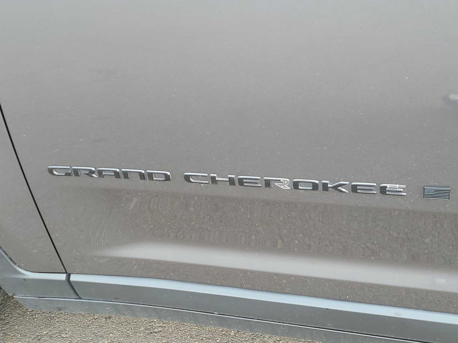 Thumbnail: 2023 Jeep Grand Cherokee - 15