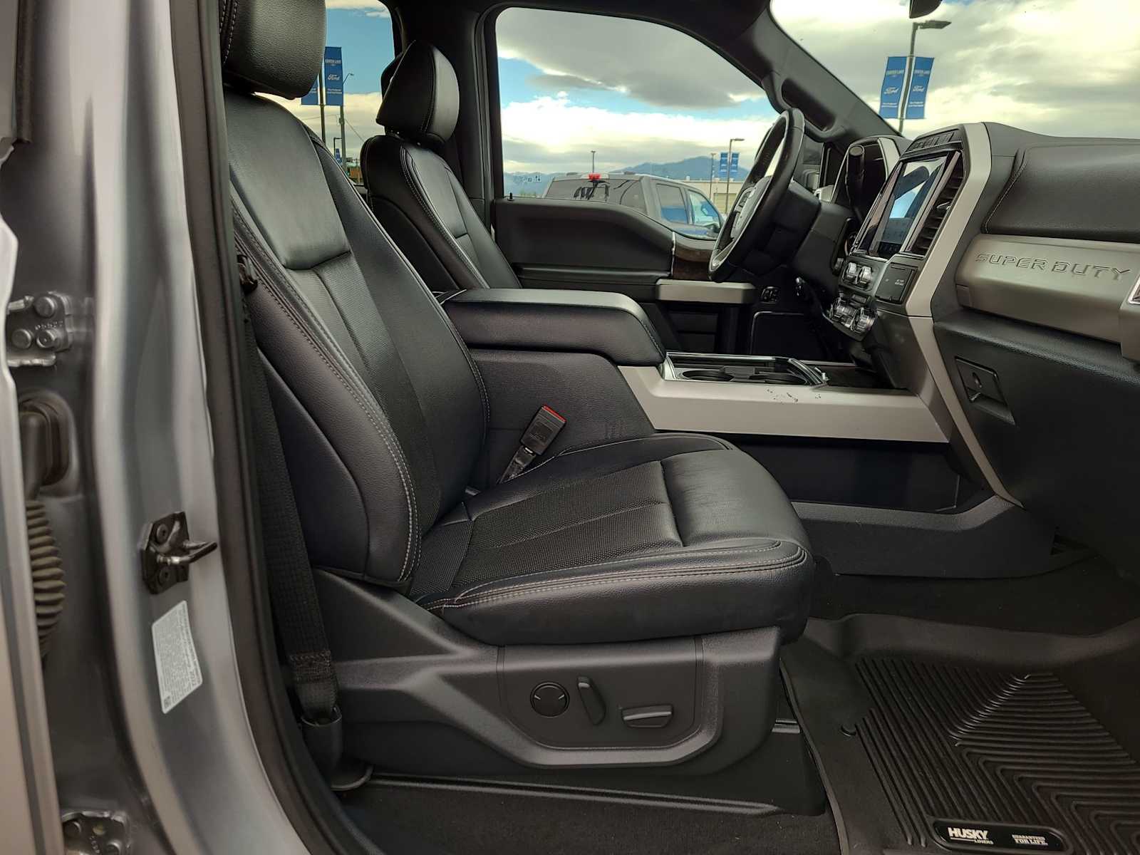 Thumbnail: 2022 Ford F-350 - 22