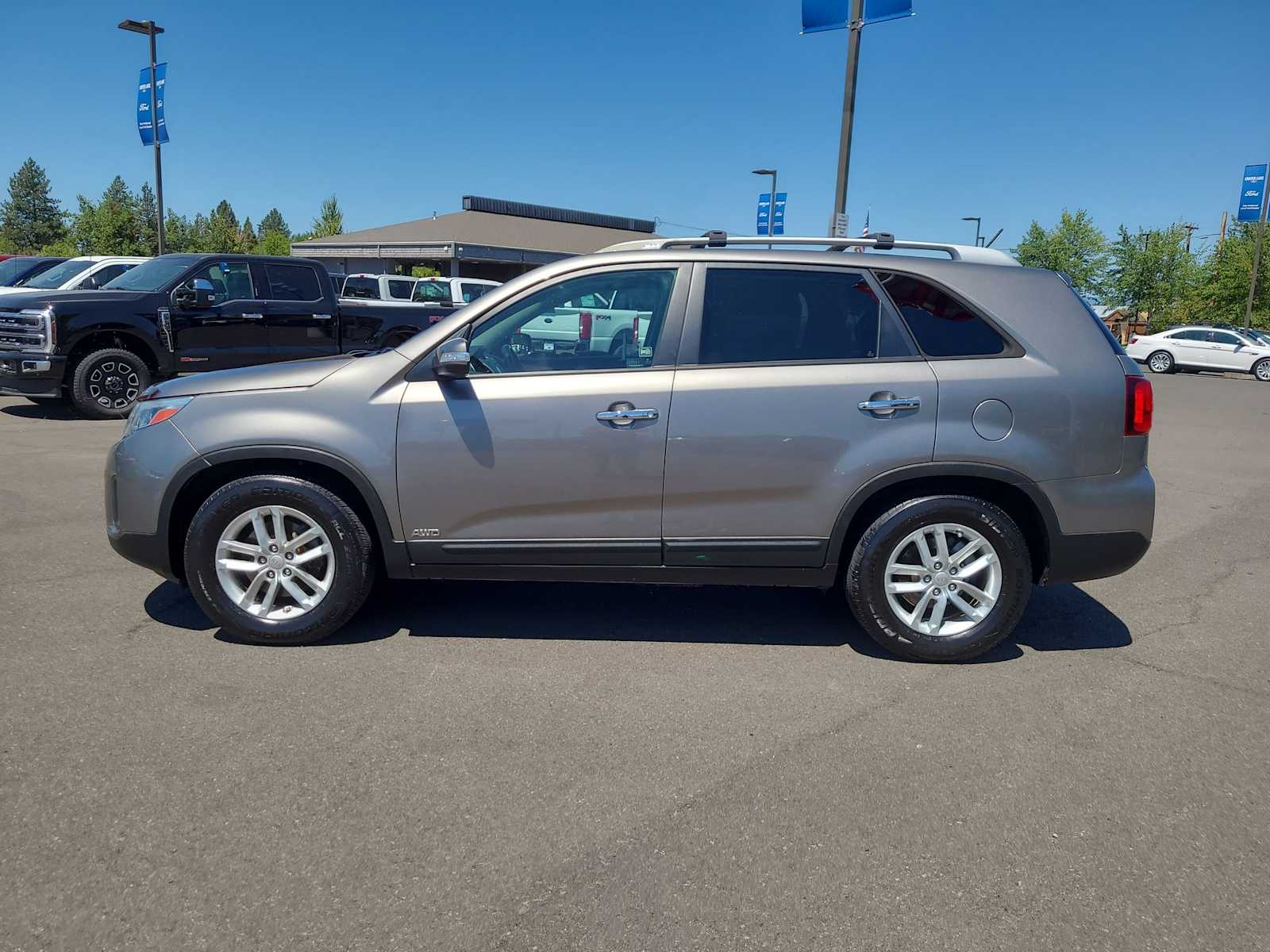 Thumbnail: 2014 Kia Sorento - 11