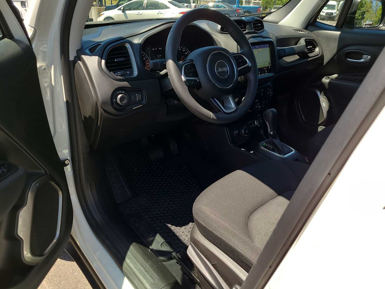 2023 Jeep Renegade Latitude 10