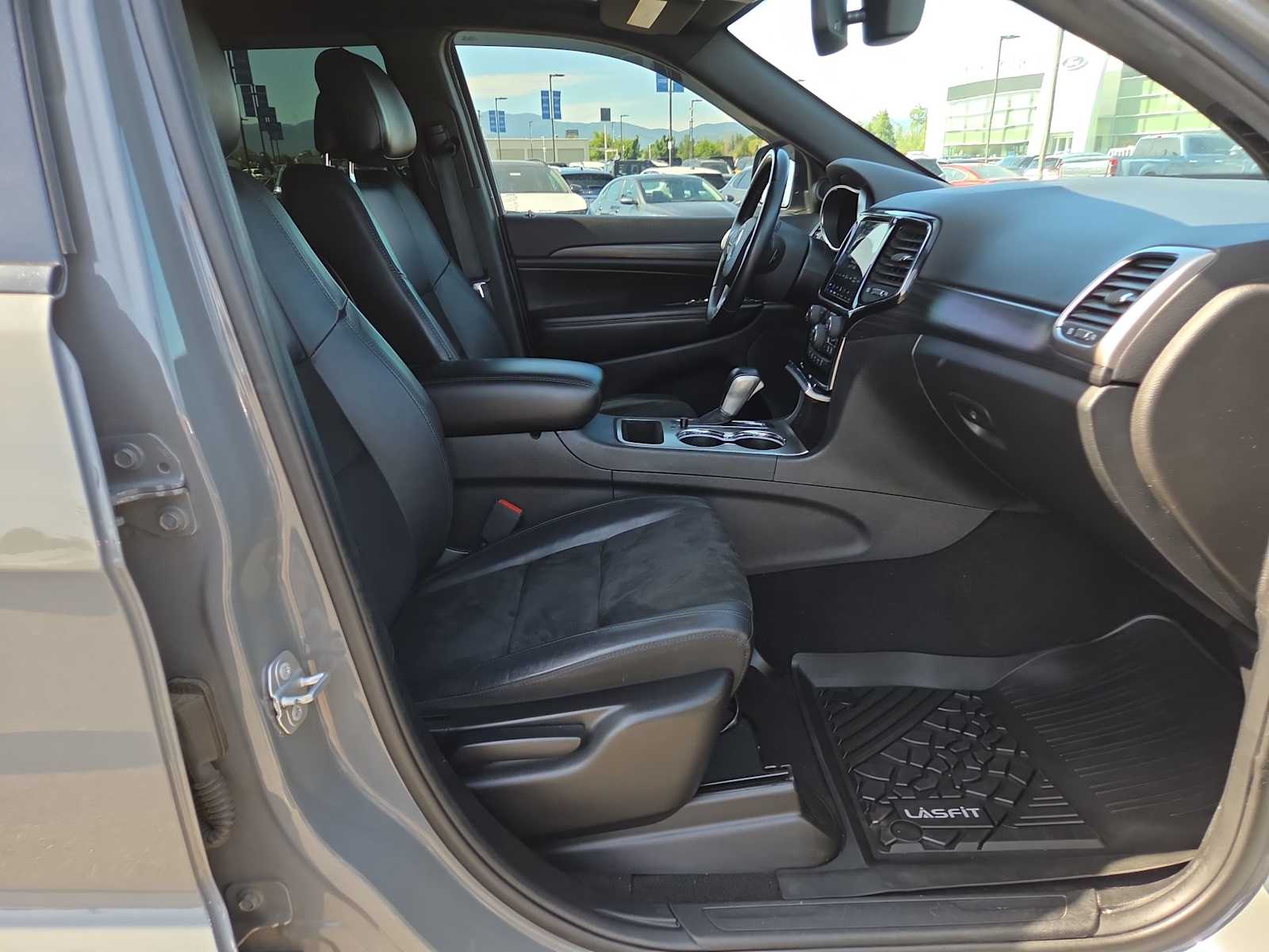 Thumbnail: 2019 Jeep Grand Cherokee - 22