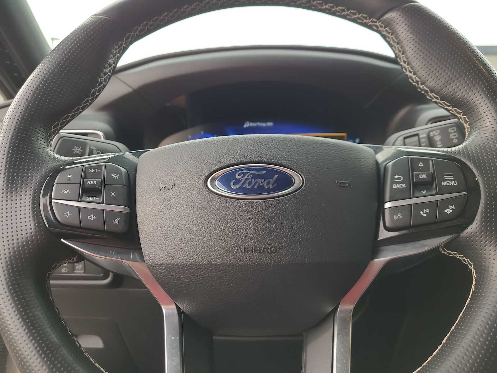 Thumbnail: 2021 Ford Explorer - 23