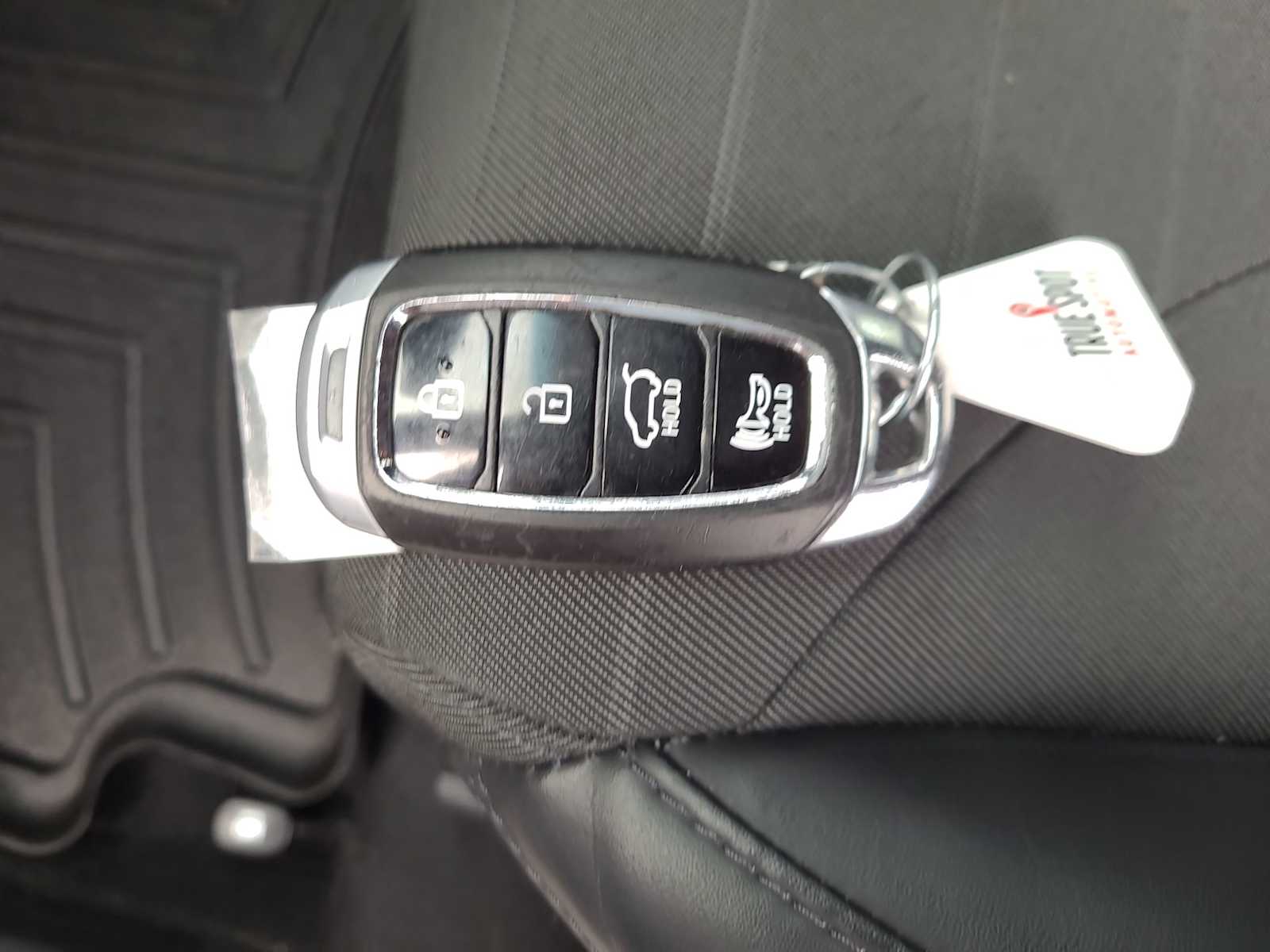 Thumbnail: 2021 Hyundai Veloster - 28