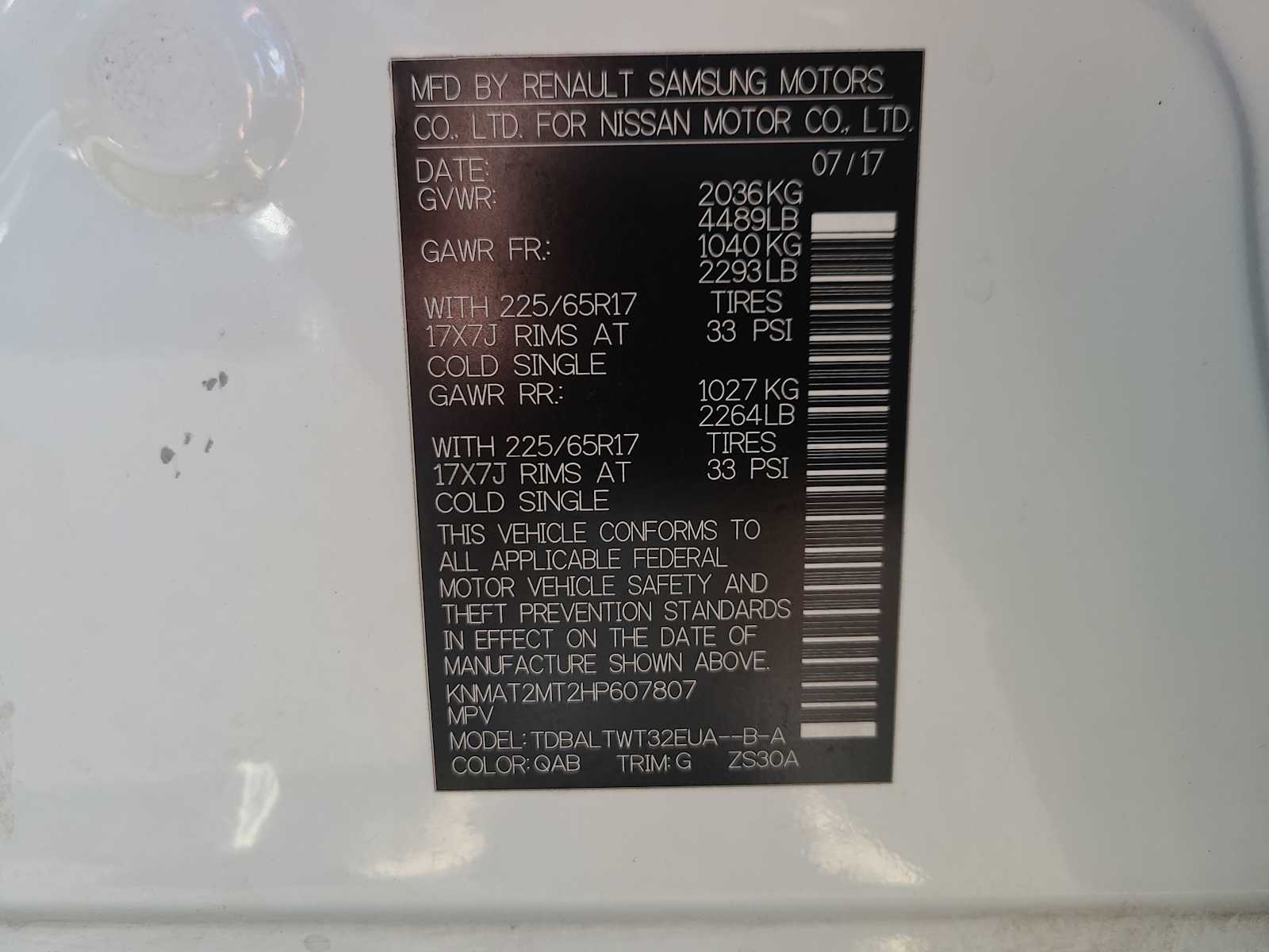 Thumbnail: 2017 Nissan Rogue - 29