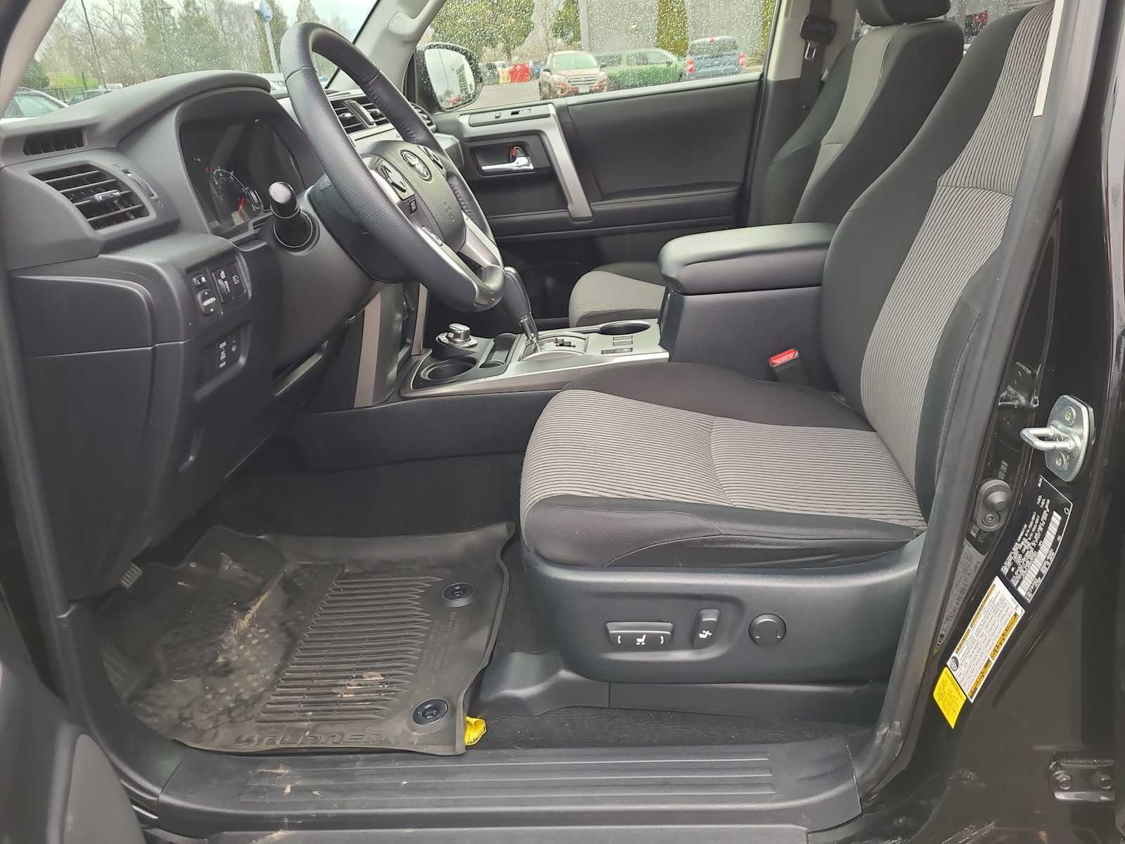 Thumbnail: 2024 Toyota 4Runner - 19