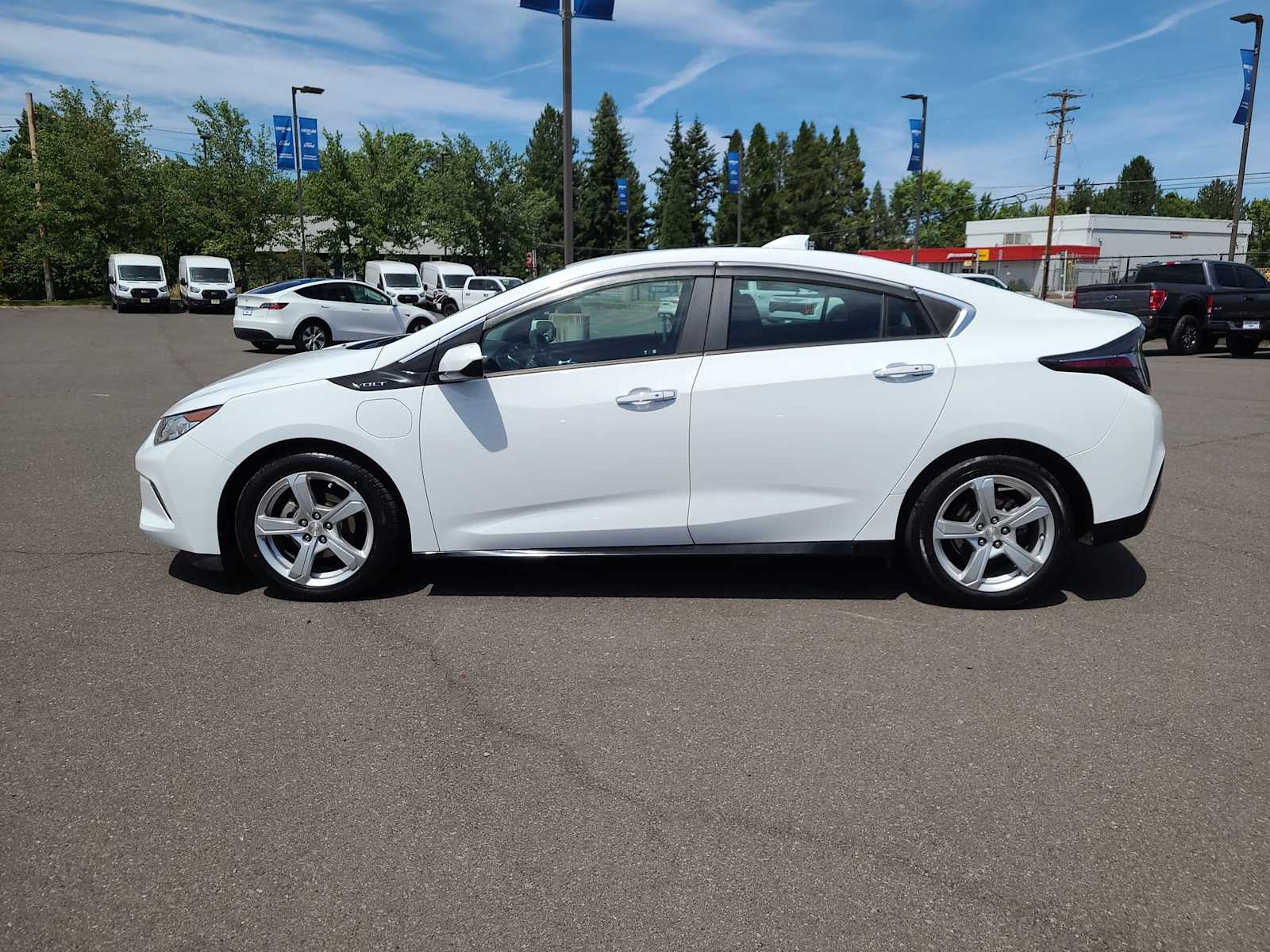 Thumbnail: 2019 Chevrolet Volt - 11