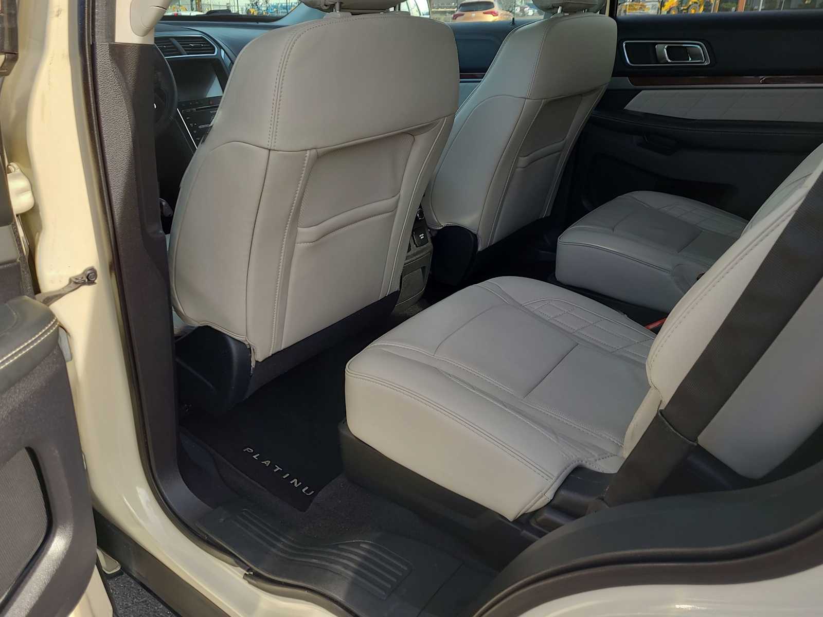 Thumbnail: 2018 Ford Explorer - 20