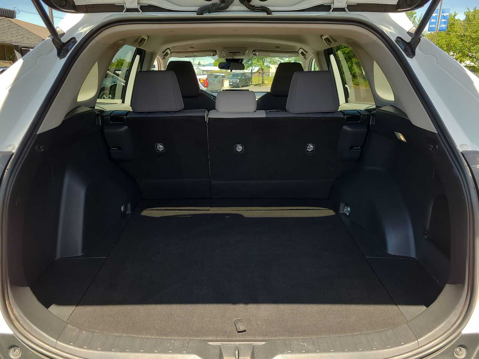 Thumbnail: 2023 Toyota RAV4 - 27