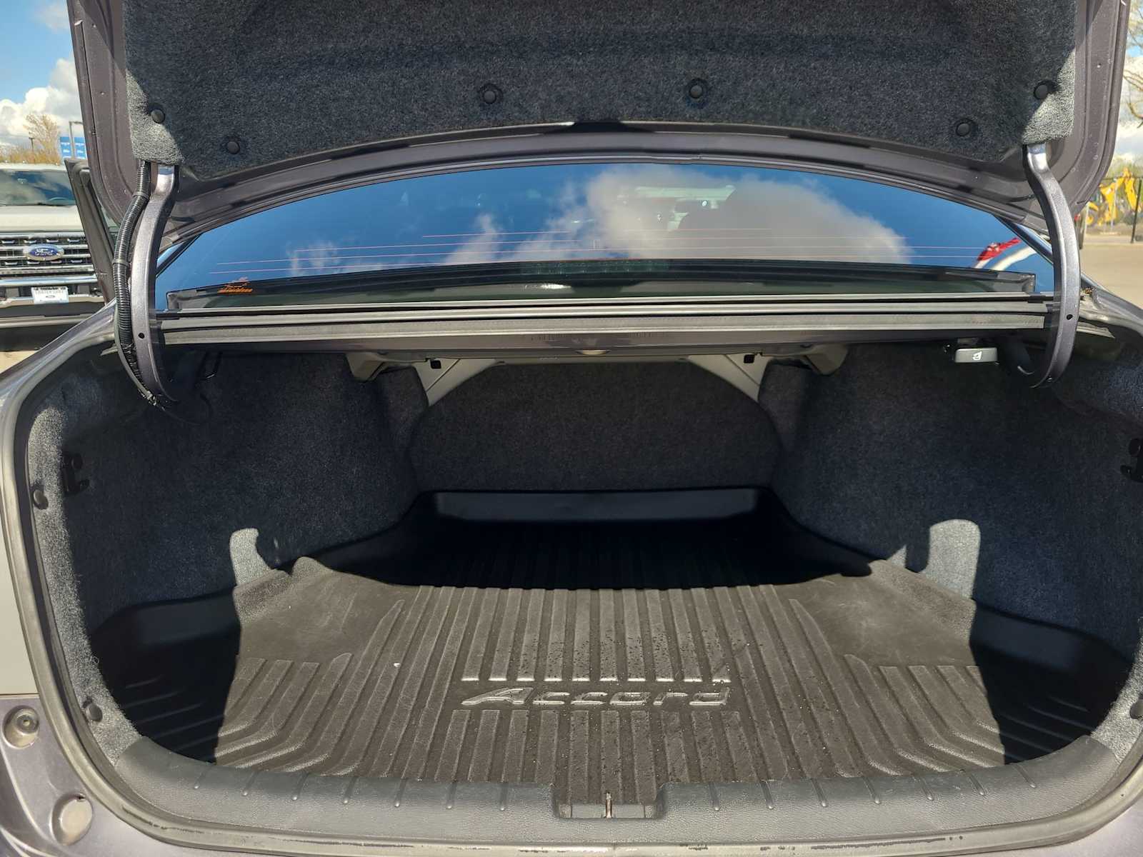 Thumbnail: 2014 Honda Accord - 27