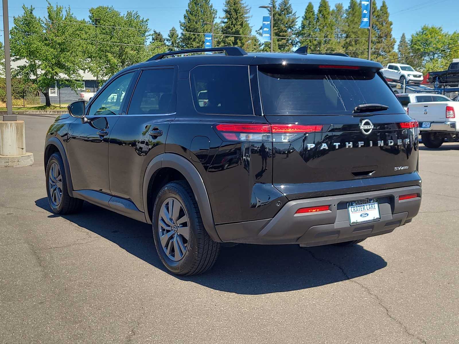 Thumbnail: 2024 Nissan Pathfinder - 12