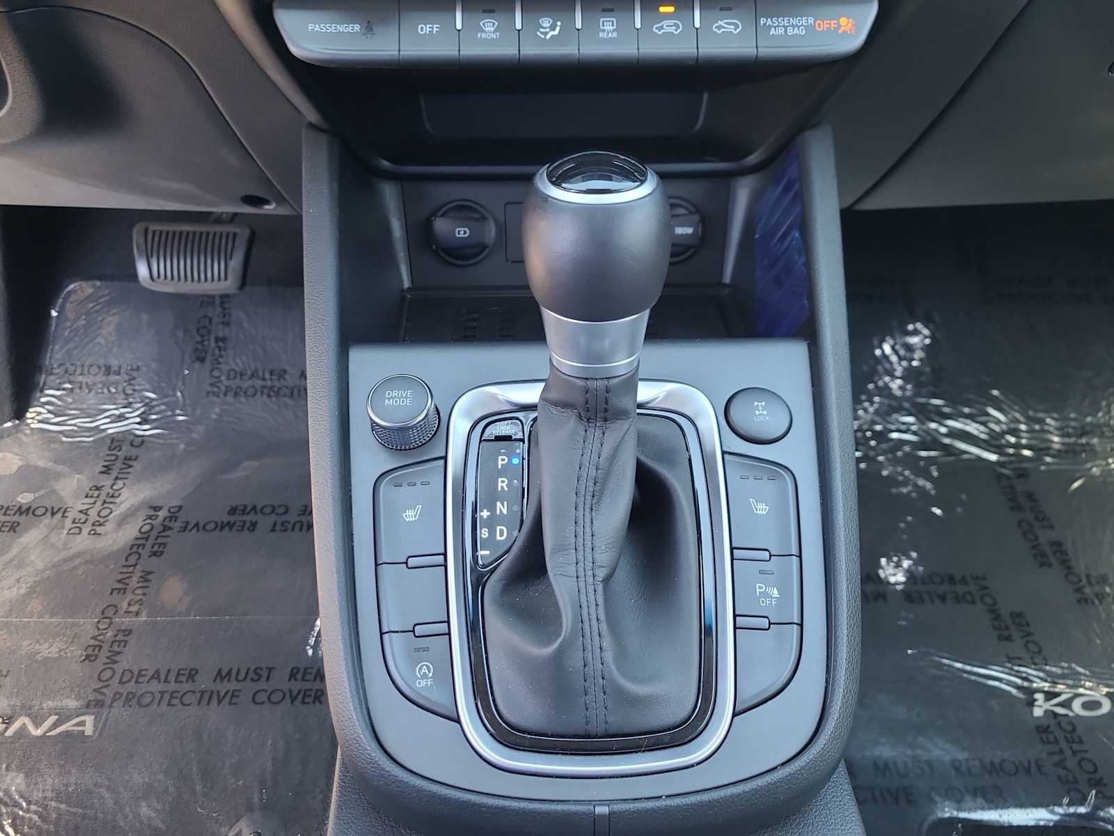 2022 Hyundai Kona Limited 25