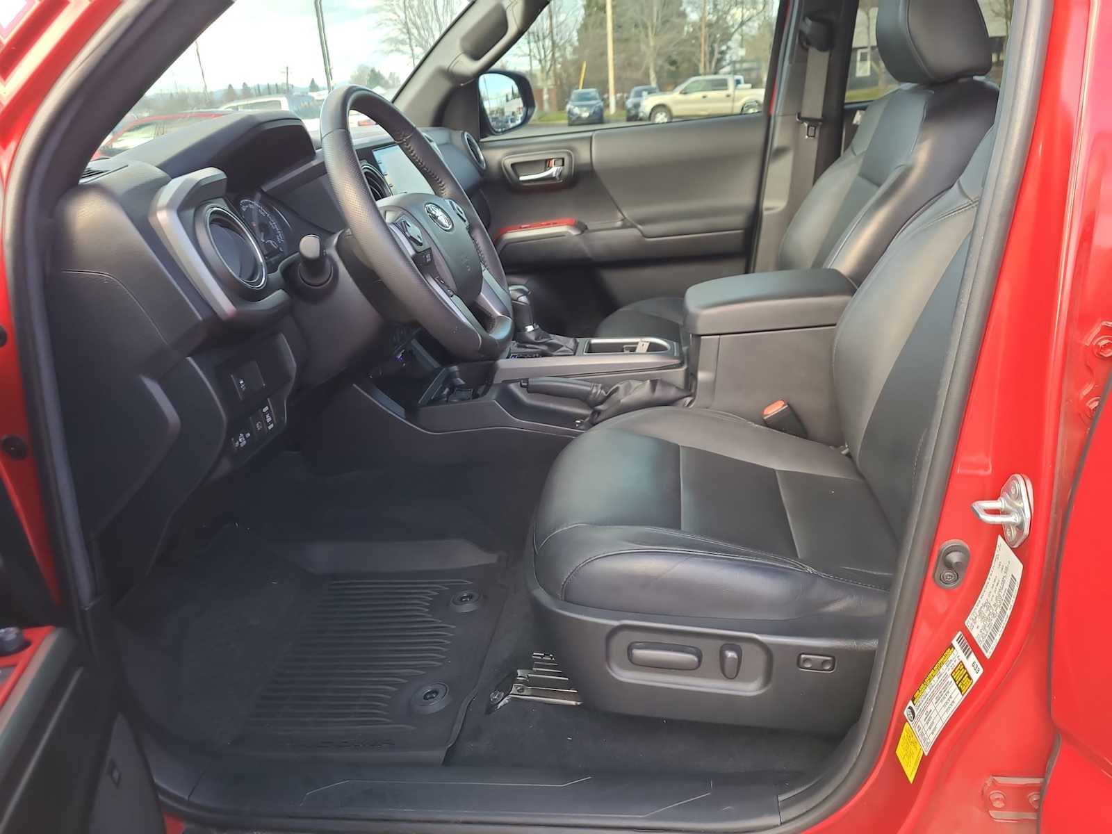 Thumbnail: 2021 Toyota Tacoma - 19