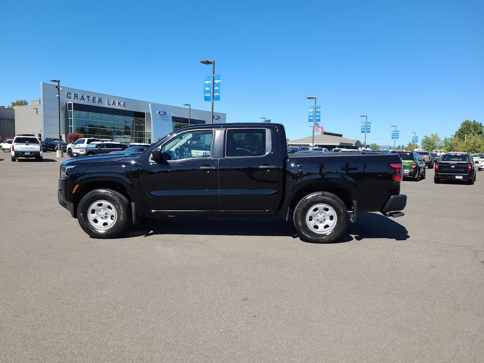 Thumbnail: 2022 Nissan Frontier - 11