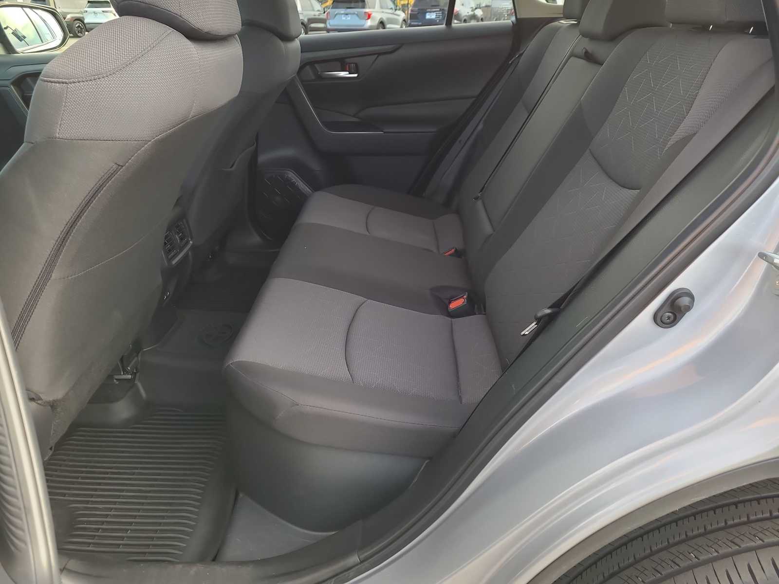 Thumbnail: 2025 Toyota RAV4 - 21