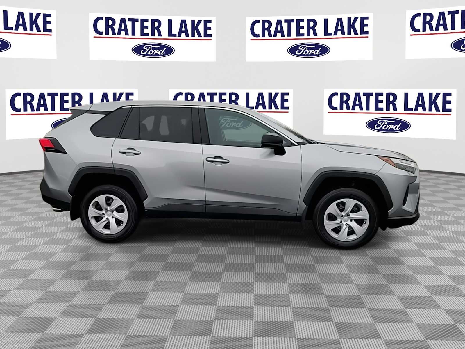 Thumbnail: 2024 Toyota RAV4 - 9