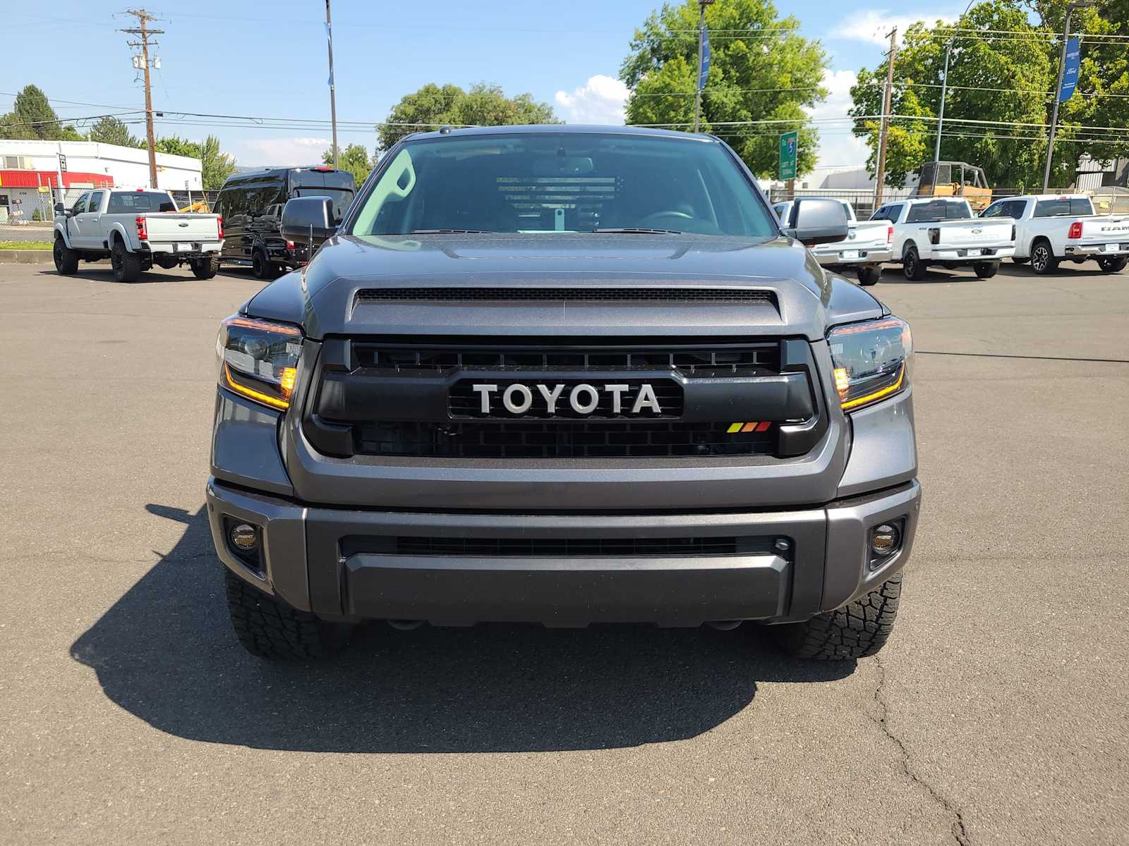 Thumbnail: 2016 Toyota Tundra - 14