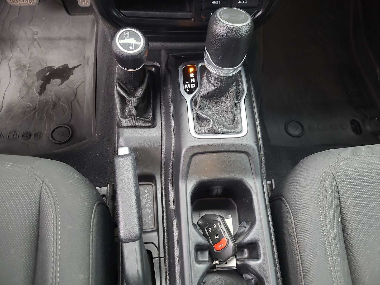 Thumbnail: 2020 Jeep Wrangler - 25