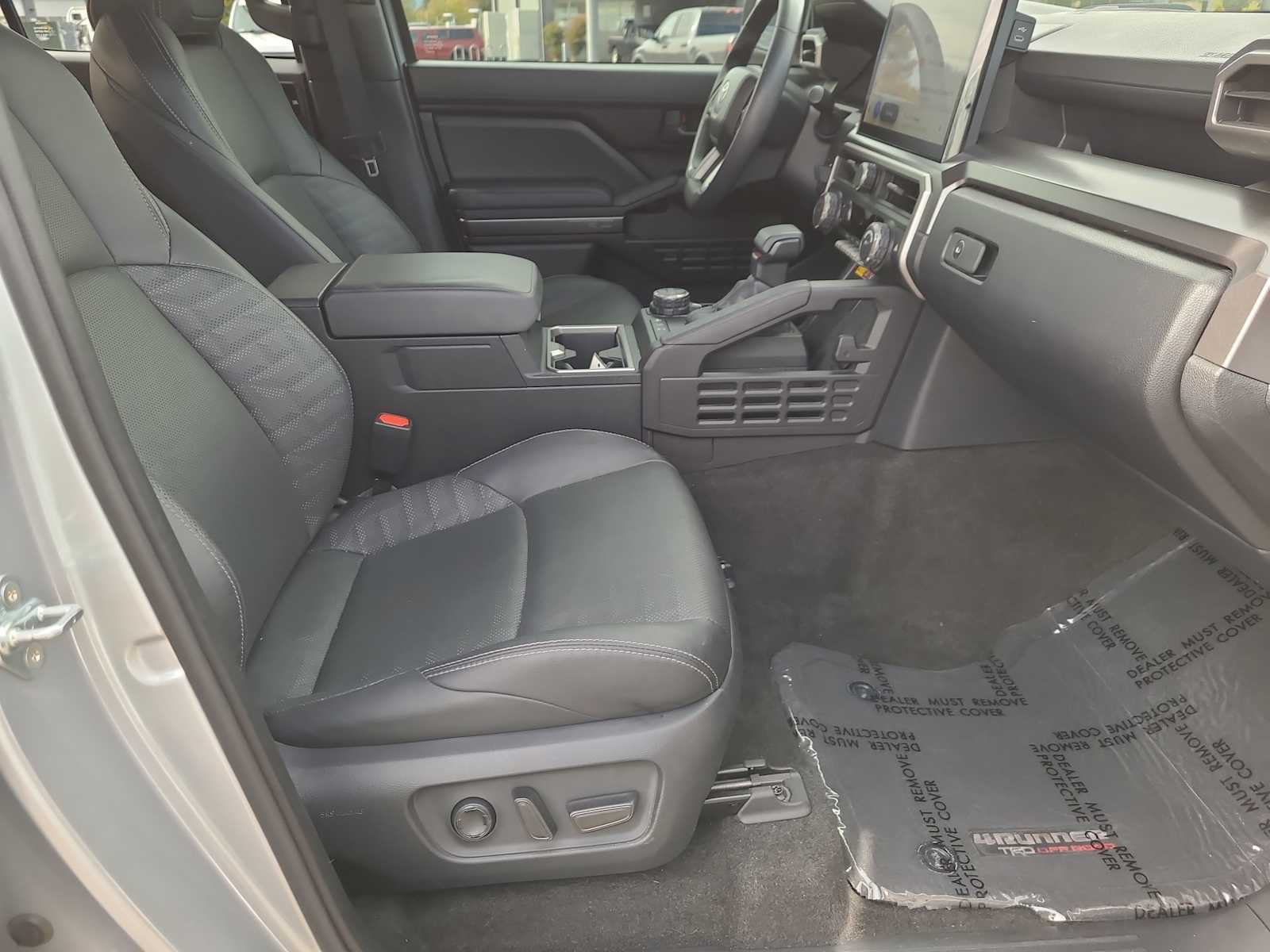 Thumbnail: 2025 Toyota 4Runner - 22