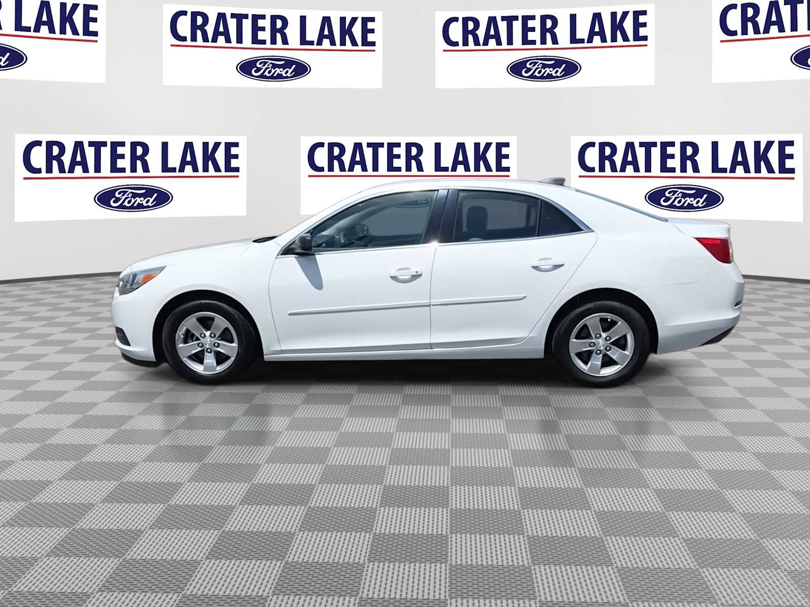 Thumbnail: 2015 Chevrolet Malibu - 5