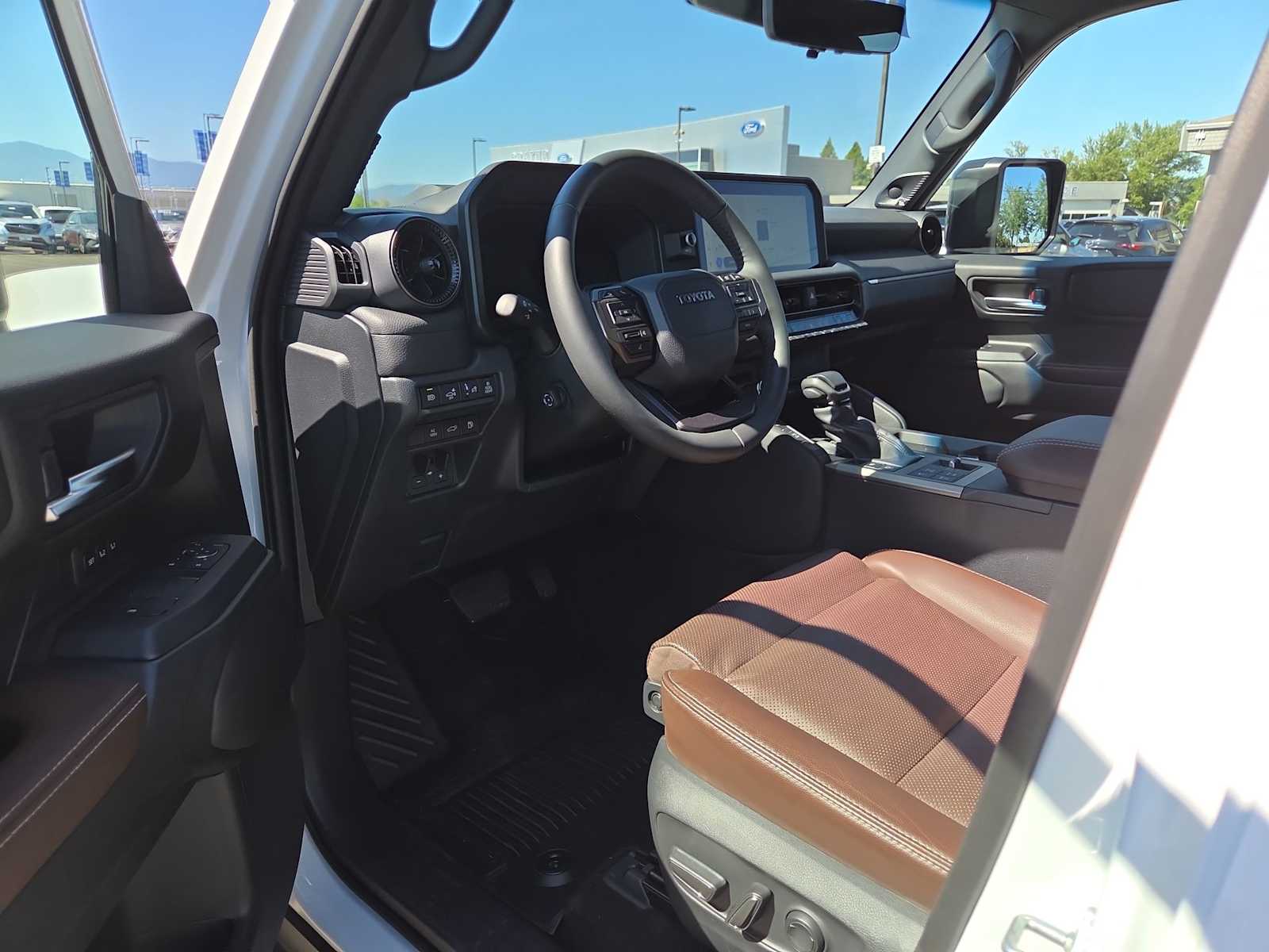 Thumbnail: 2025 Toyota Land Cruiser - 10