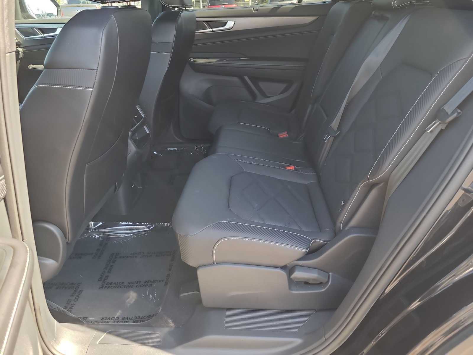 Thumbnail: 2024 Volkswagen Atlas - 21