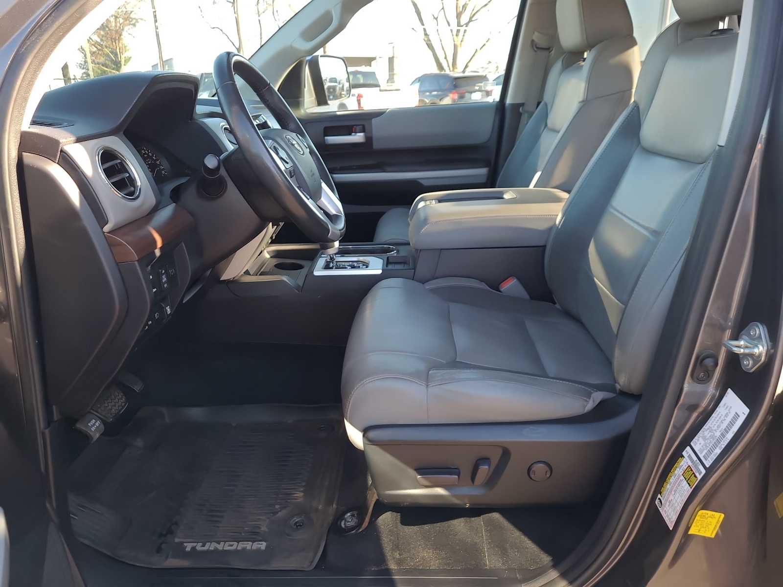 Thumbnail: 2020 Toyota Tundra - 19